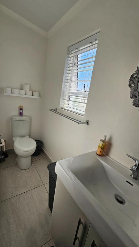 4 Bedroom Property for Sale in Dwarskersbos Western Cape